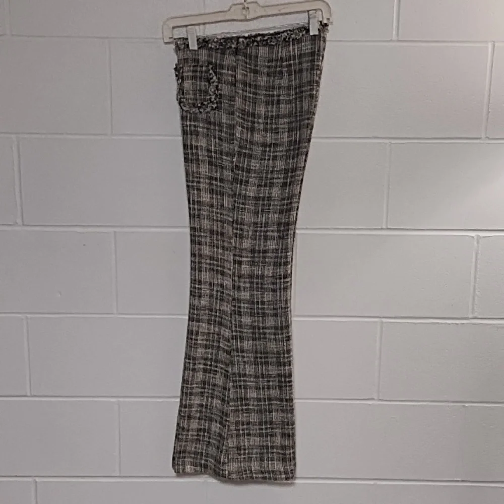 Zara 8 Textured Raw Fringe Edged Trouser Pants Boot Cut Glen Plaid Black Cream